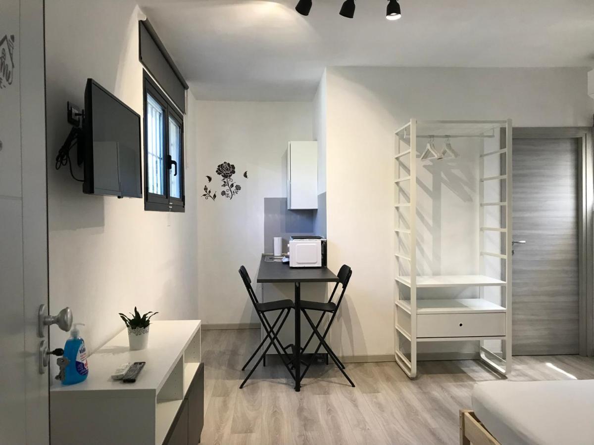 La Rosa App Apartment Ливорно Екстериор снимка